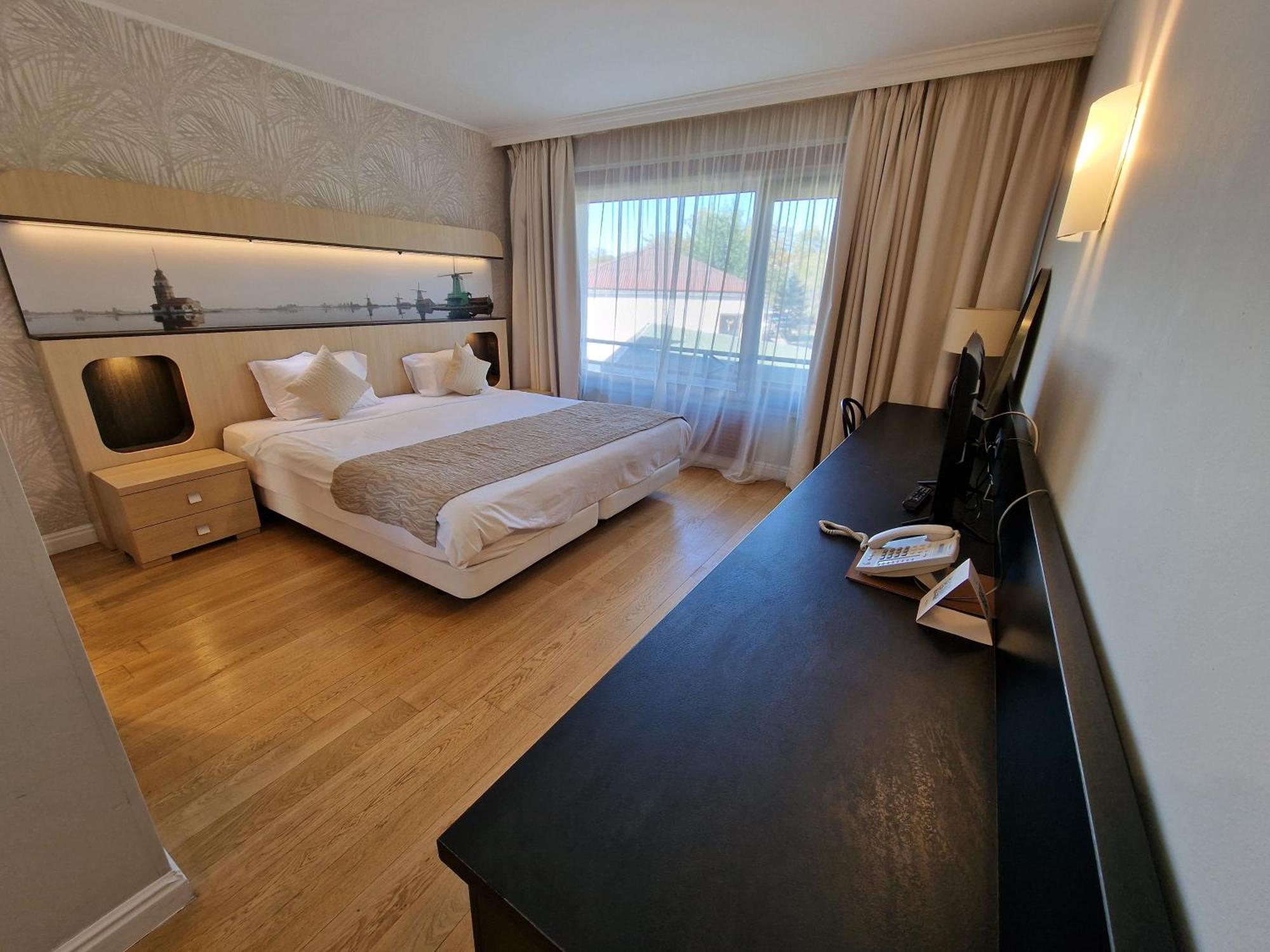 Hotel Sunny Hill Клуж-Напока Екстериор снимка