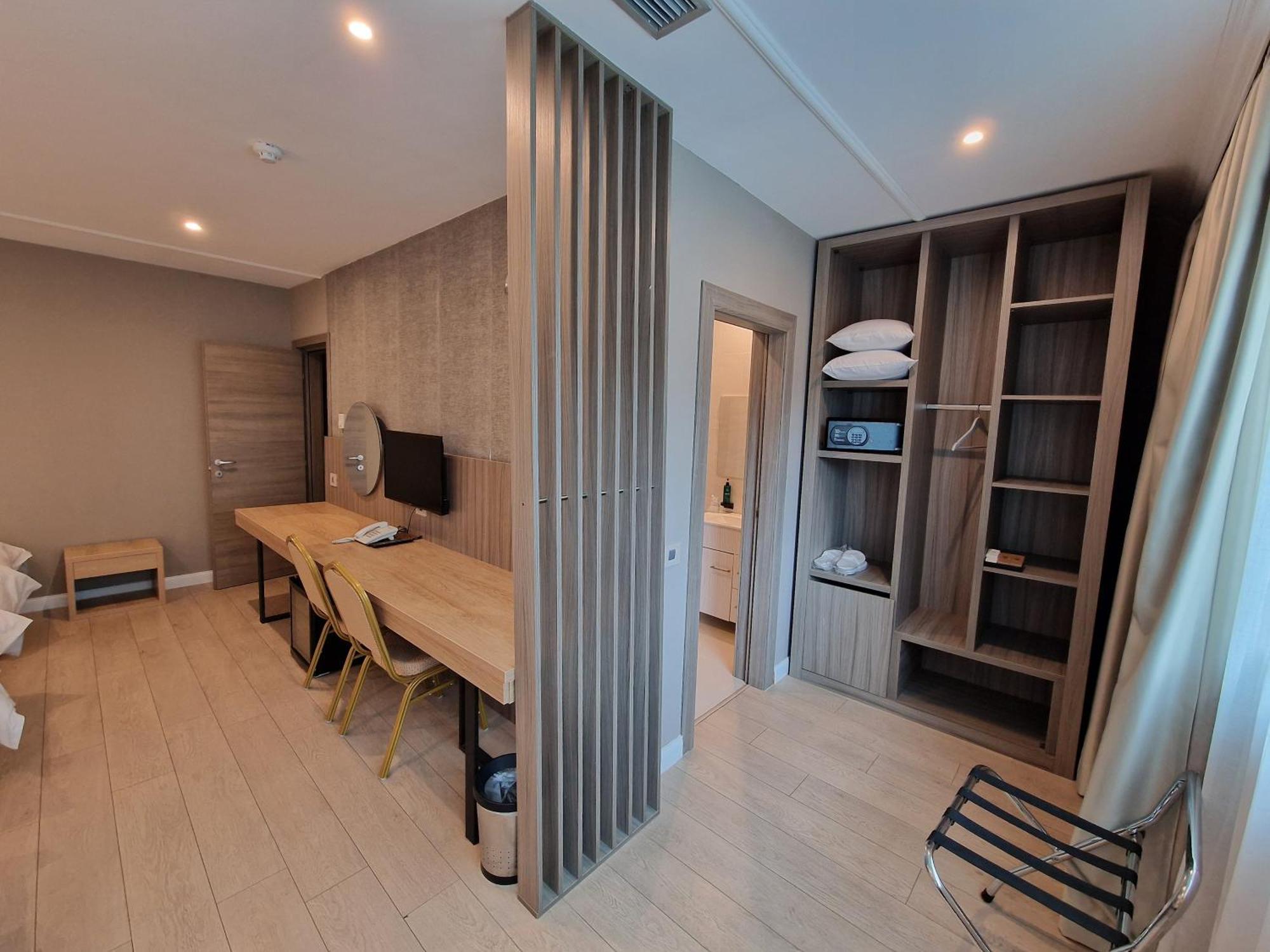 Hotel Sunny Hill Клуж-Напока Екстериор снимка