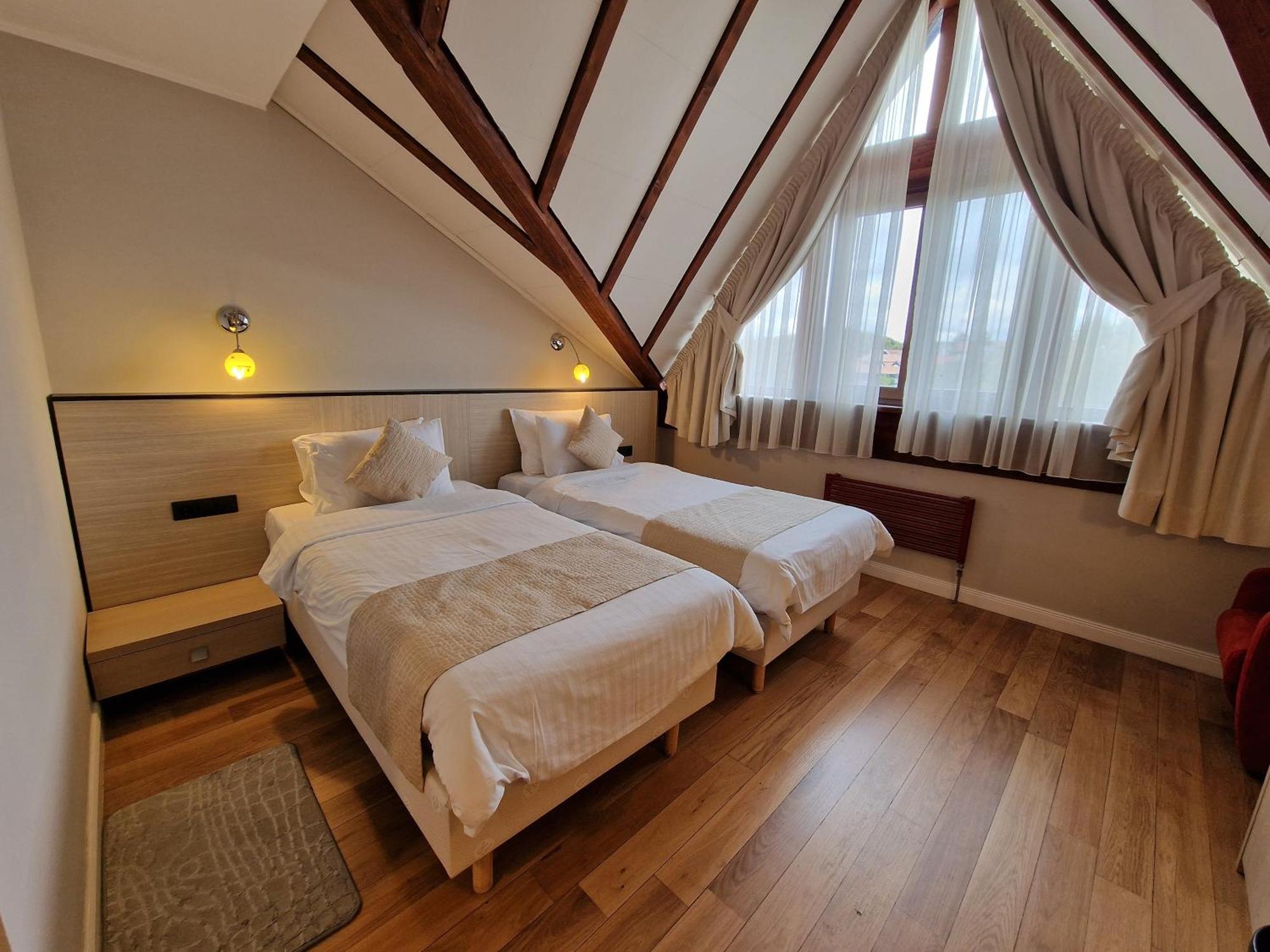 Hotel Sunny Hill Клуж-Напока Екстериор снимка