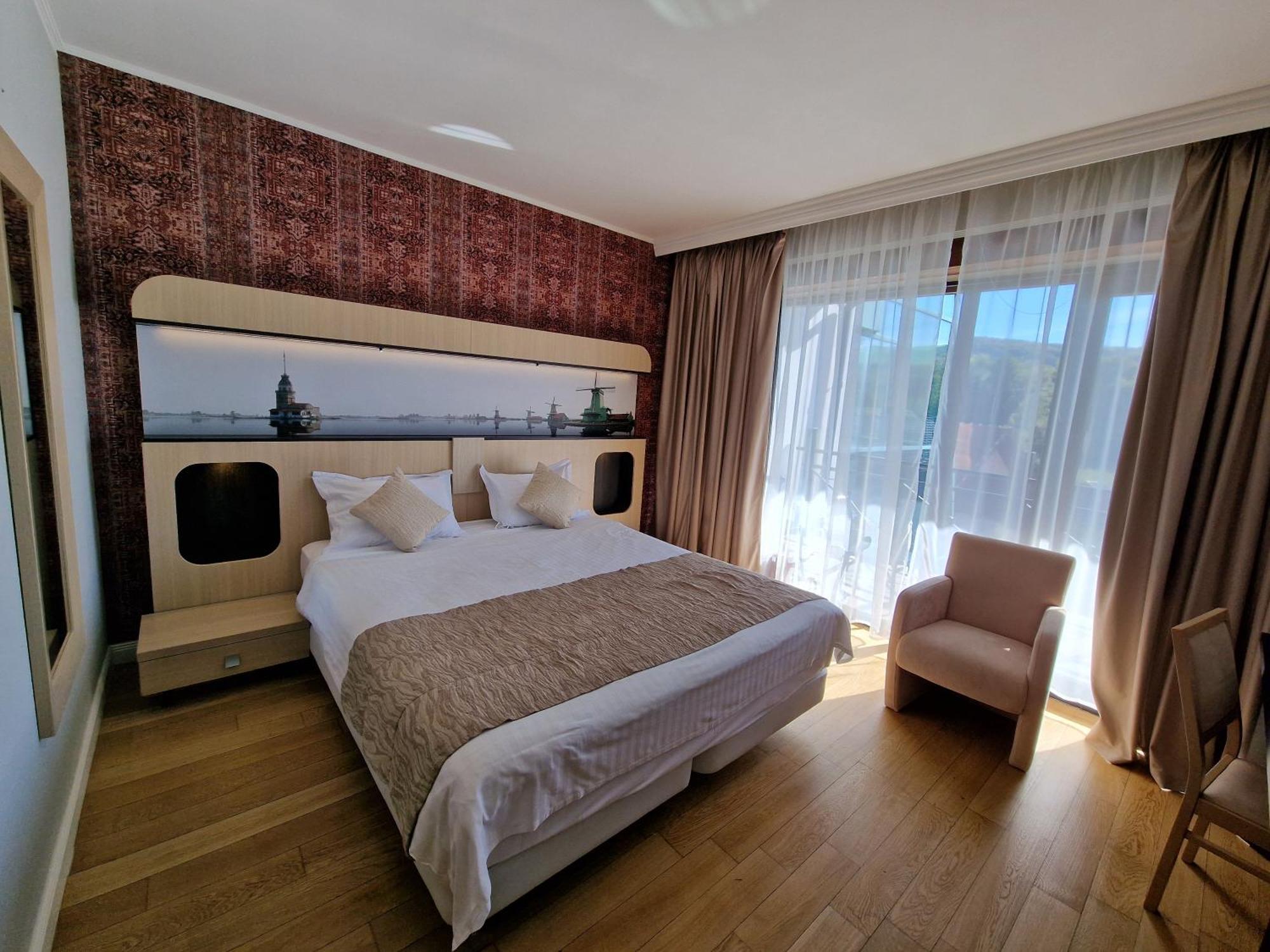 Hotel Sunny Hill Клуж-Напока Екстериор снимка