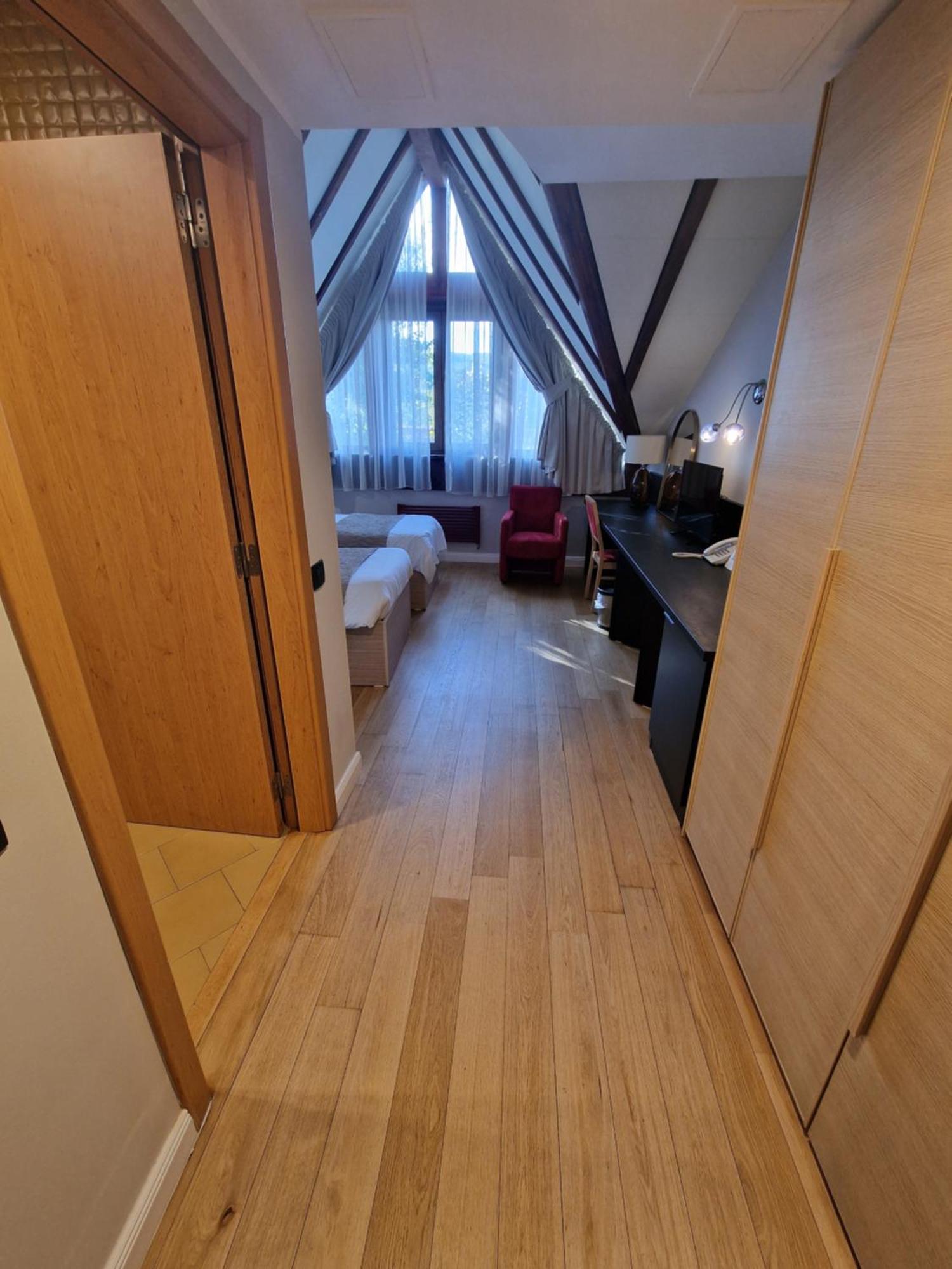 Hotel Sunny Hill Клуж-Напока Екстериор снимка