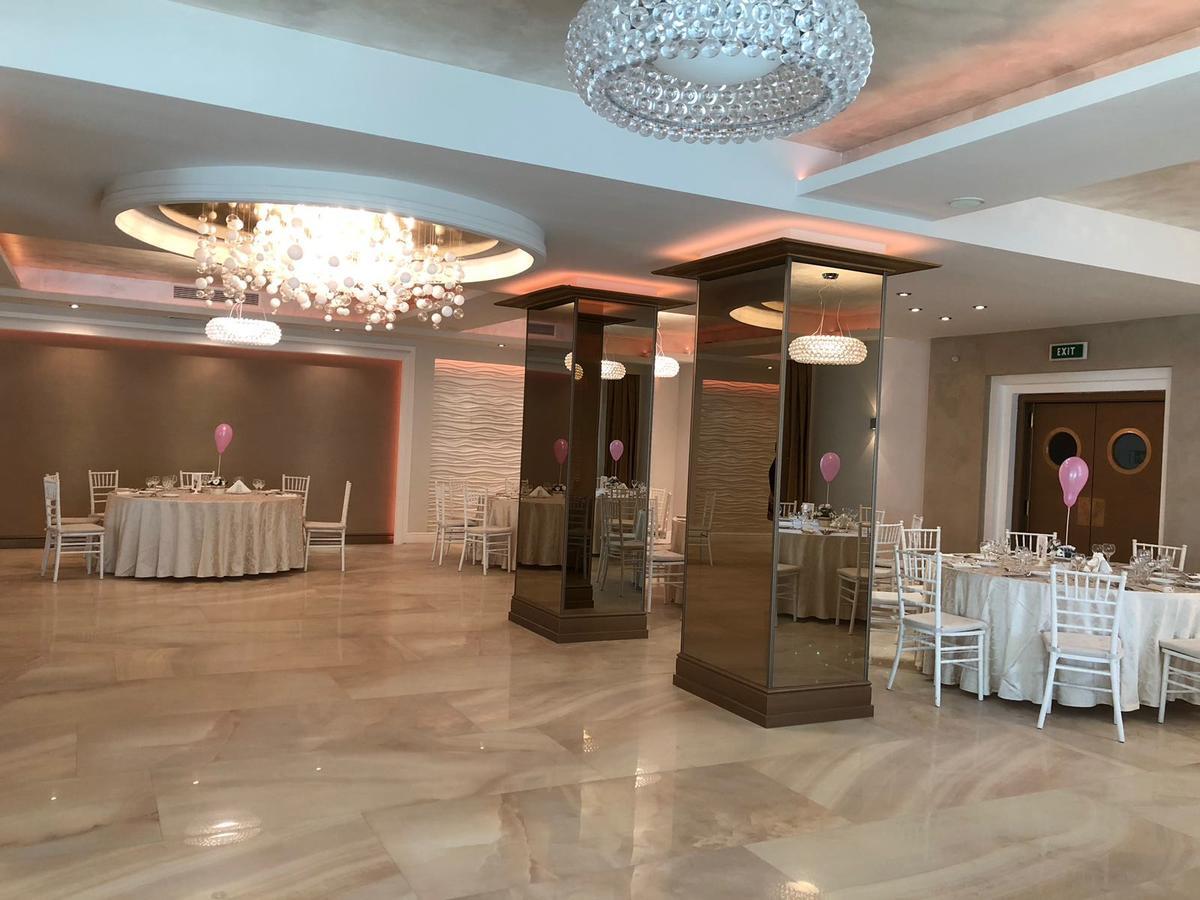 Hotel Sunny Hill Клуж-Напока Екстериор снимка