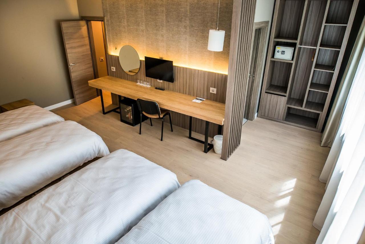 Hotel Sunny Hill Клуж-Напока Екстериор снимка